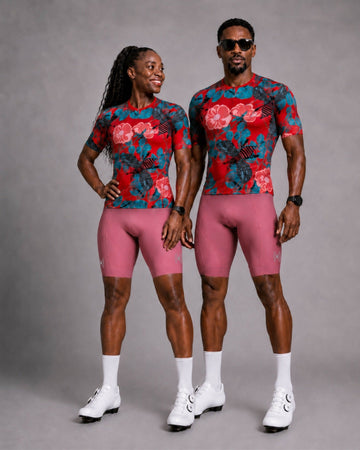 Zipperless Cycling Jerseys: What They Are (and Why They're Not a Tech Tee)